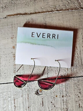 Everri Hand Cut Glass Drop Earrings in Pink & Gold NWT